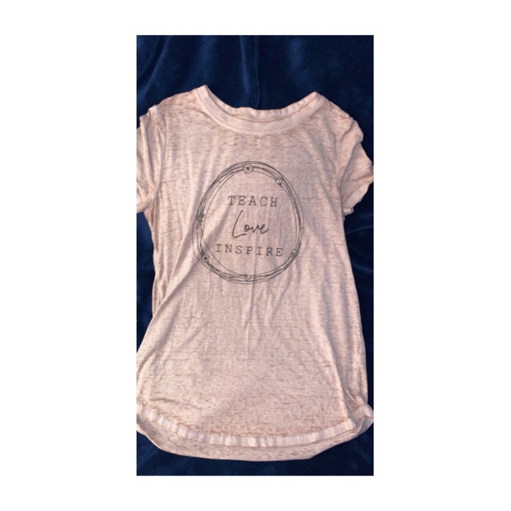 Maurices tshirt
